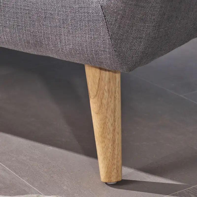 Petit canapé moderne du milieu du siècle en polyester orange/gris/bleu avec dossier capitonné et pieds en bois inclinés - 2 places