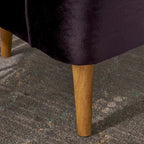 Fauteuil club moderne en velours cobalt/étain/bleu marine/noir/mûre avec pieds en bouleau noyer - Usage unique