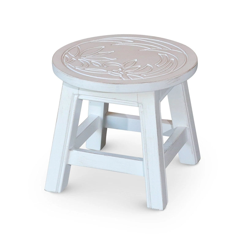 Marchepied en Hévéa sculpté avec motif – Blanc Antique / Cerise / Expresso / Naturel – Usage unique