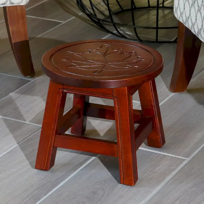 Marchepied en Hévéa sculpté avec motif – Blanc Antique / Cerise / Expresso / Naturel – Usage unique