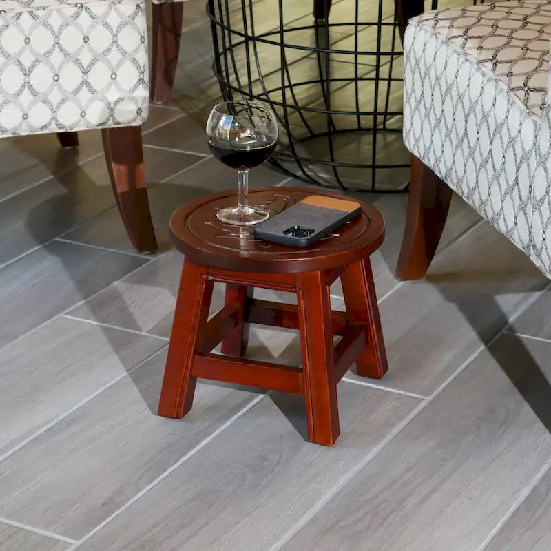 Marchepied en Hévéa sculpté avec motif – Blanc Antique / Cerise / Expresso / Naturel – Usage unique