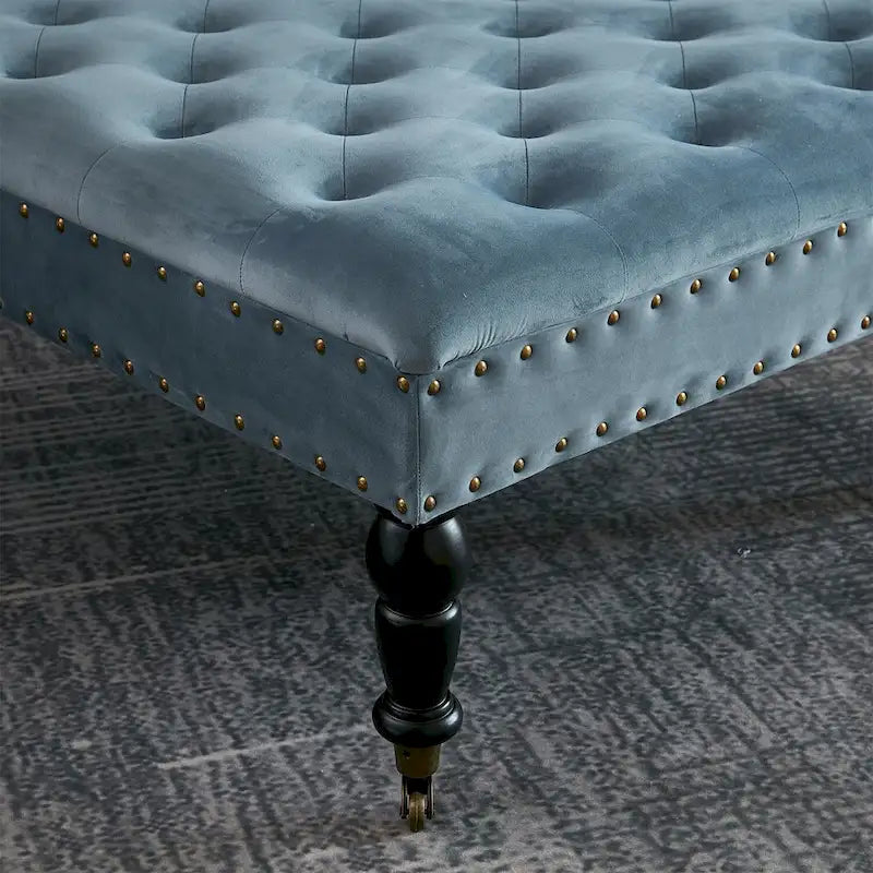 Pouf carré capitonné de couleur sarcelle foncée / vert agate / bleu orion / carafe / argent / tourbe / ivoire / orange brûlé / taupe avec roulettes en laiton – Usage unique
