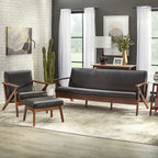 Canapé moderne du milieu du siècle en similicuir brun camel/noir avec accoudoirs inclinés et pieds en noyer – 3 places