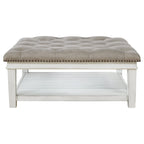 Table basse ottomane carrée capitonnée en similicuir blanc avec étagère inférieure - Usage unique