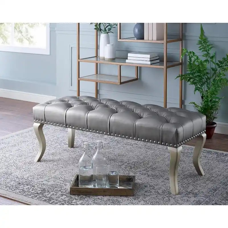 Banc tapissé capitonné argent / gris avec garniture cloutée et pieds de style Queen Anne - 2 personnes