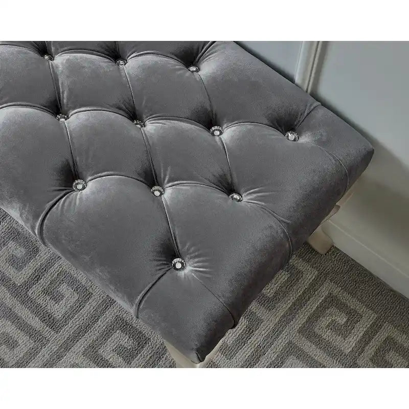 Banc tapissé capitonné argent / gris avec garniture cloutée et pieds de style Queen Anne - 2 personnes