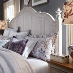 Lit à baldaquin de style champêtre blanc antique avec plateaux couleur châtaigne – 2 places