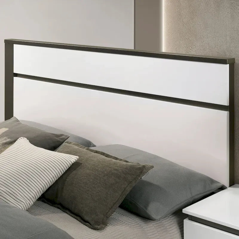 Lit plateforme asymétrique à 2 tiroirs, blanc/gris métallisé - Pour 2 personnes