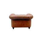 Canapé / Causeuse / Fauteuil Chesterfield en cuir véritable marron avec accoudoirs roulés et garniture cloutée