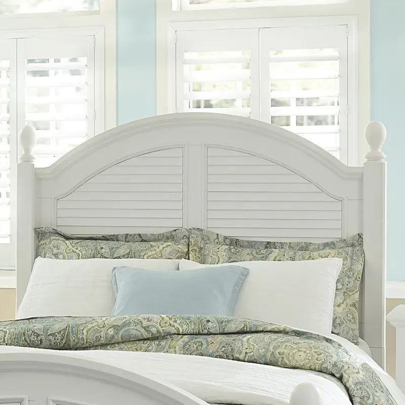 Tête de lit King Oyster White avec moulure couronne arquée et panneaux à persiennes - Usage unique