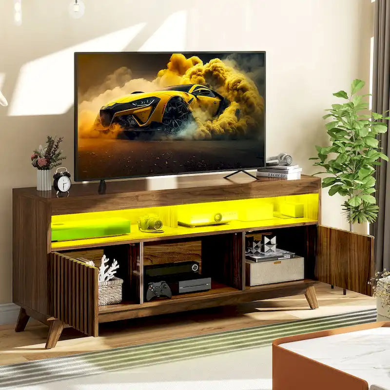 Meuble TV Mid-Century Noyer avec lumières LED RGB et portes à lattes – Pour téléviseurs jusqu'à 65 po