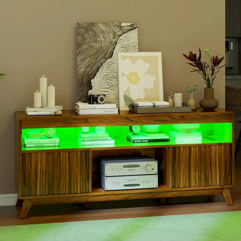 Meuble TV Mid-Century Noyer avec lumières LED RGB et portes à lattes – Pour téléviseurs jusqu'à 65 po