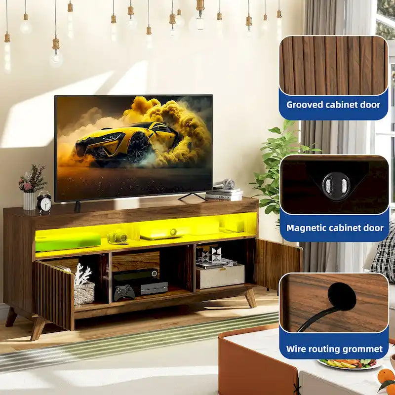 Meuble TV Mid-Century Noyer avec lumières LED RGB et portes à lattes – Pour téléviseurs jusqu'à 65 po