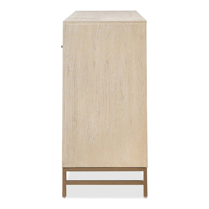 Commode de style transitionnel en bois massif chêne clair à 7 tiroirs avec pieds en métal doré - Usage unique