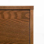 Commode en noyer à 5 tiroirs, style milieu de siècle, avec pieds fuselés - Usage unique