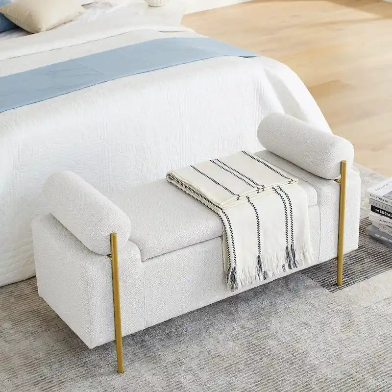 Banc de rangement capitonné en lin beige/vert avec accoudoirs cylindriques et pieds en fer - Usage unique