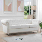 Canapé 3 places blanc de style Chesterfield avec accoudoirs roulés et clous argentés - Convient pour 3 personnes