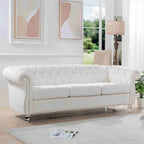 Canapé 3 places blanc de style Chesterfield avec accoudoirs roulés et clous argentés - Convient pour 3 personnes