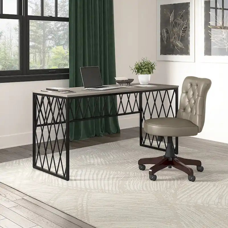 Bureau de travail industriel 60W gris bois flotté/hickory gris foncé avec cadre en métal et passe-câbles - Usage unique
