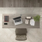 Bureau de travail industriel 60W gris bois flotté/hickory gris foncé avec cadre en métal et passe-câbles - Usage unique